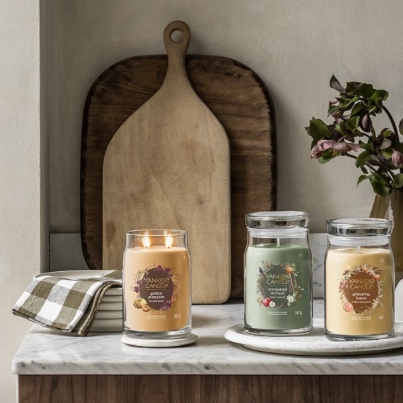 נר שמשלב עיצוב, ריח וצליל לא עוד סתם נר